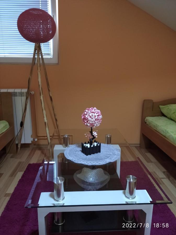 Buric Rooms Niksic Luaran gambar