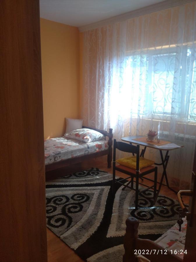 Buric Rooms Niksic Luaran gambar