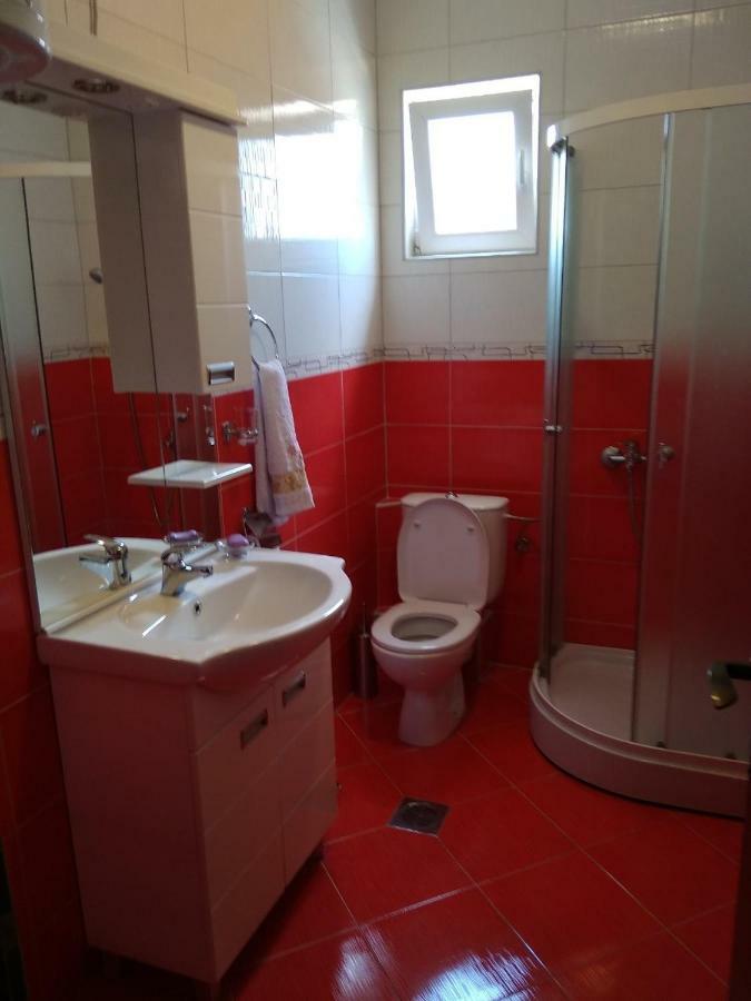 Buric Rooms Niksic Luaran gambar